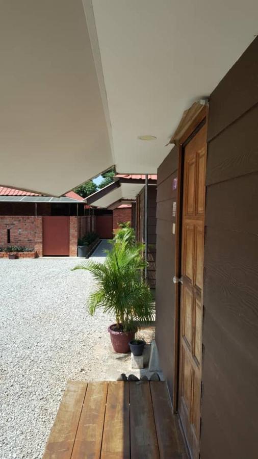 Homestay Umbai Kelana Merlimau Exterior foto