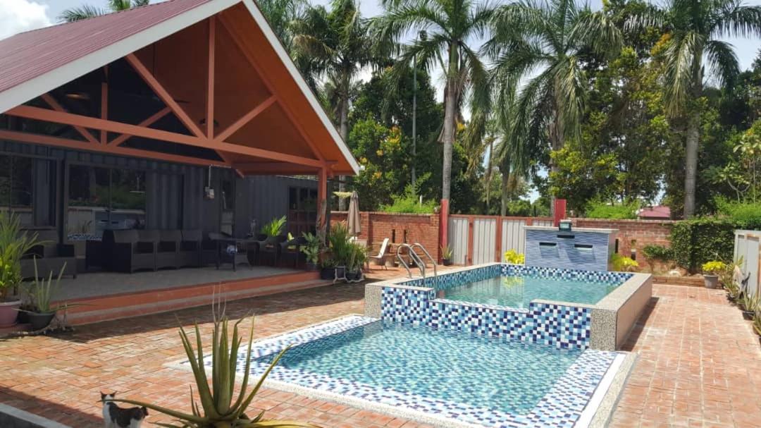 Homestay Umbai Kelana Merlimau Exterior foto