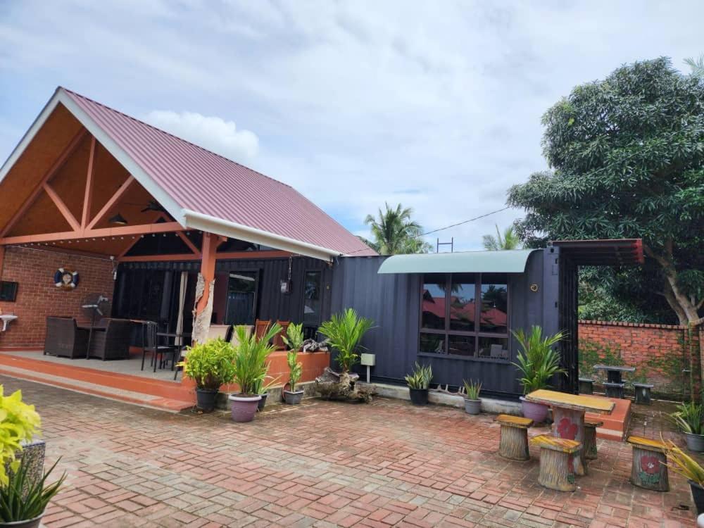 Homestay Umbai Kelana Merlimau Exterior foto