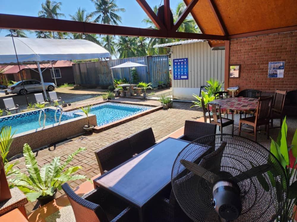 Homestay Umbai Kelana Merlimau Exterior foto